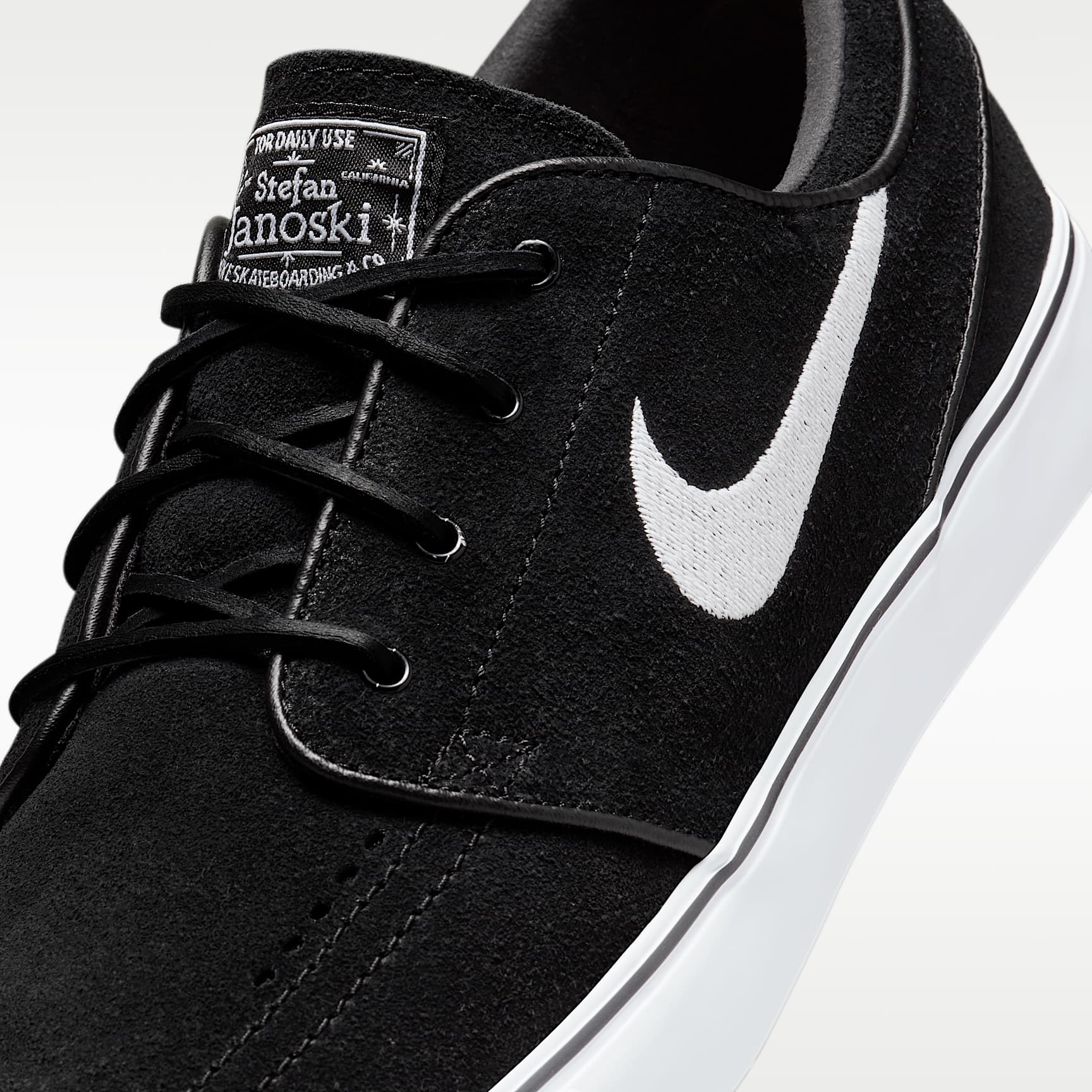 Nike SB Zoom Janoski OG+ Skateschuh – Schwarz/Schwarz/Weiß/Weiß