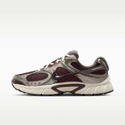 Nike V5 RNR Schuh mit reflektierenden Akzenten (Damen) – Burgundy Crush/College Grey/Light Orewood Brown/Schwarz