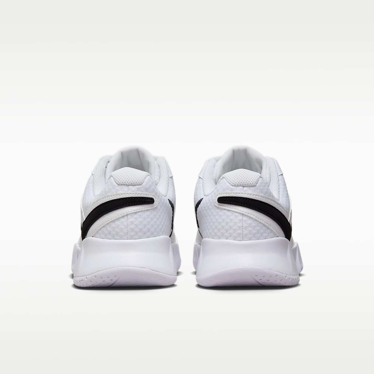 NikeCourt Lite 4 Tennisschuh für Hartplätze (Damen) – Weiß/Summit White/Schwarz