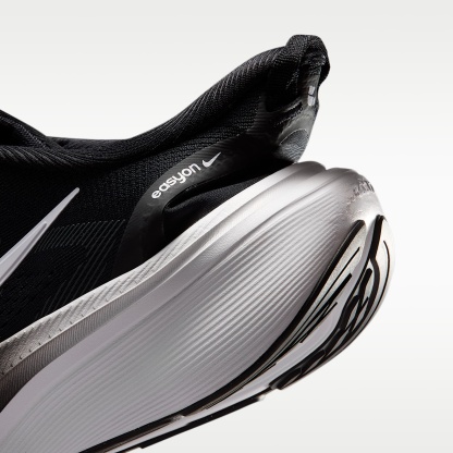 Nike Pegasus 42 EasyOn Straßenlaufschuh (Herren) – Schwarz/Dark Smoke Grey/Weiß