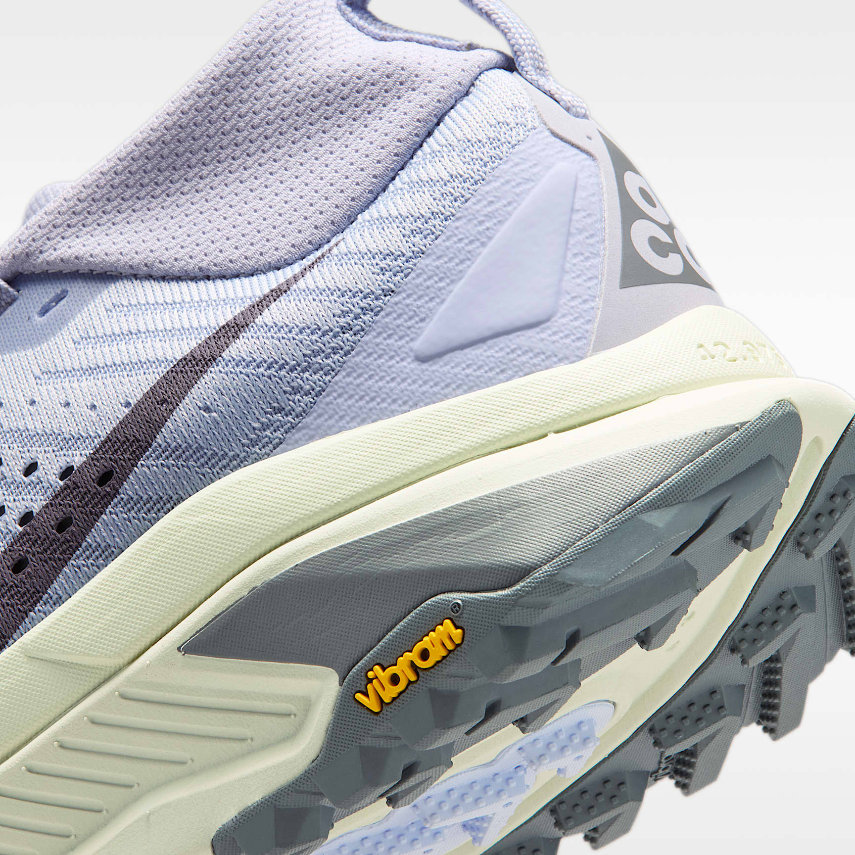 ACG Zegama Trail Traillaufschuh (Damen) – Ghost/Sea Glass/Smoke Grey/Cement Grey