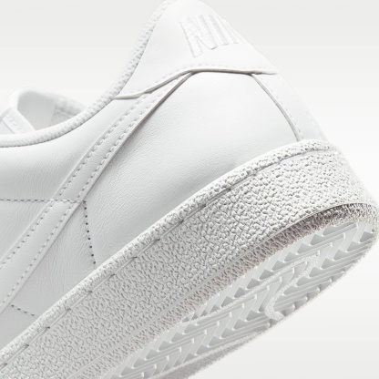 Nike Tennis Classic Damenschuh – Weiß/Weiß