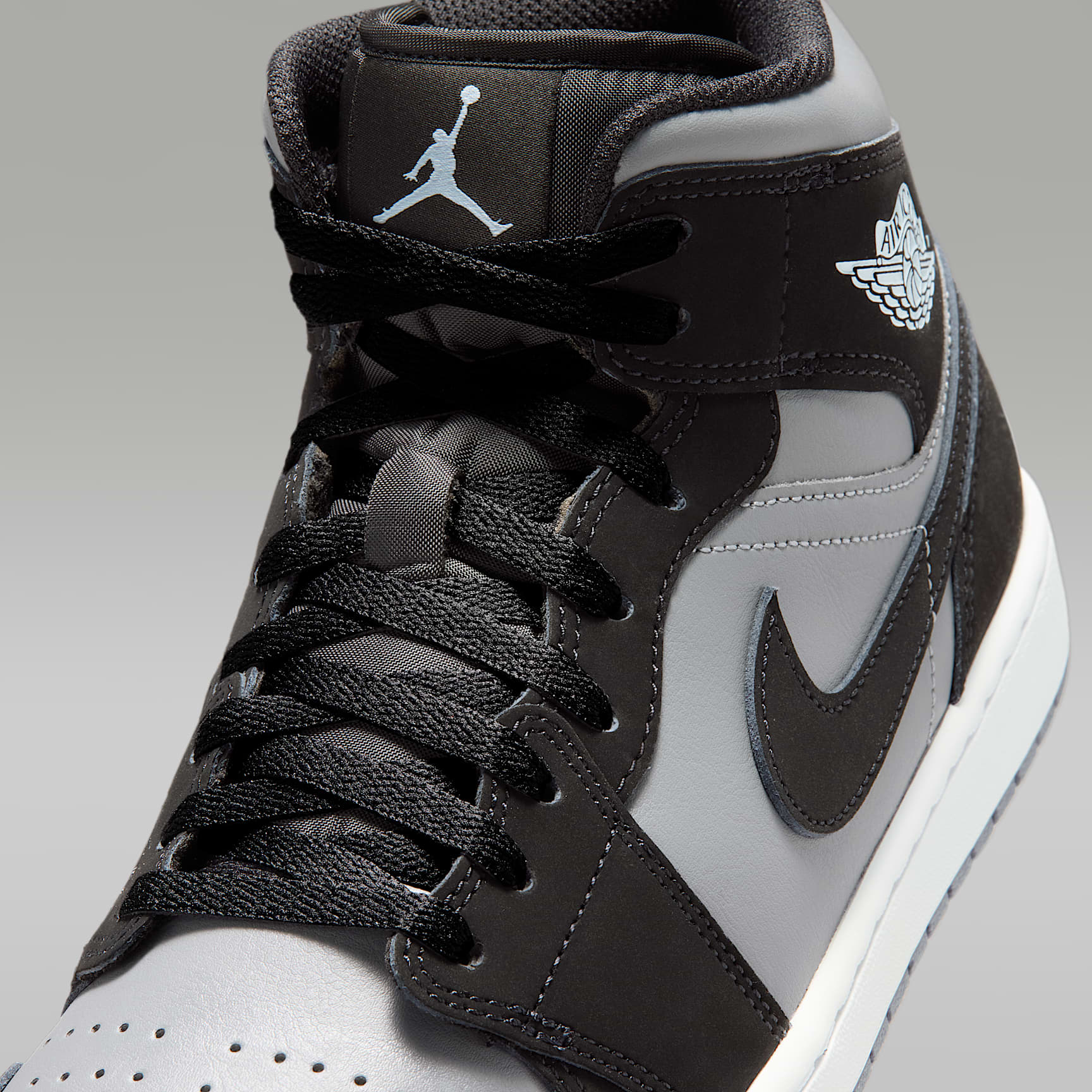 Air Jordan 1 Mid Schuh (Herren) – Schwarz/Cool Grey/Light Armory Blue/Schwarz