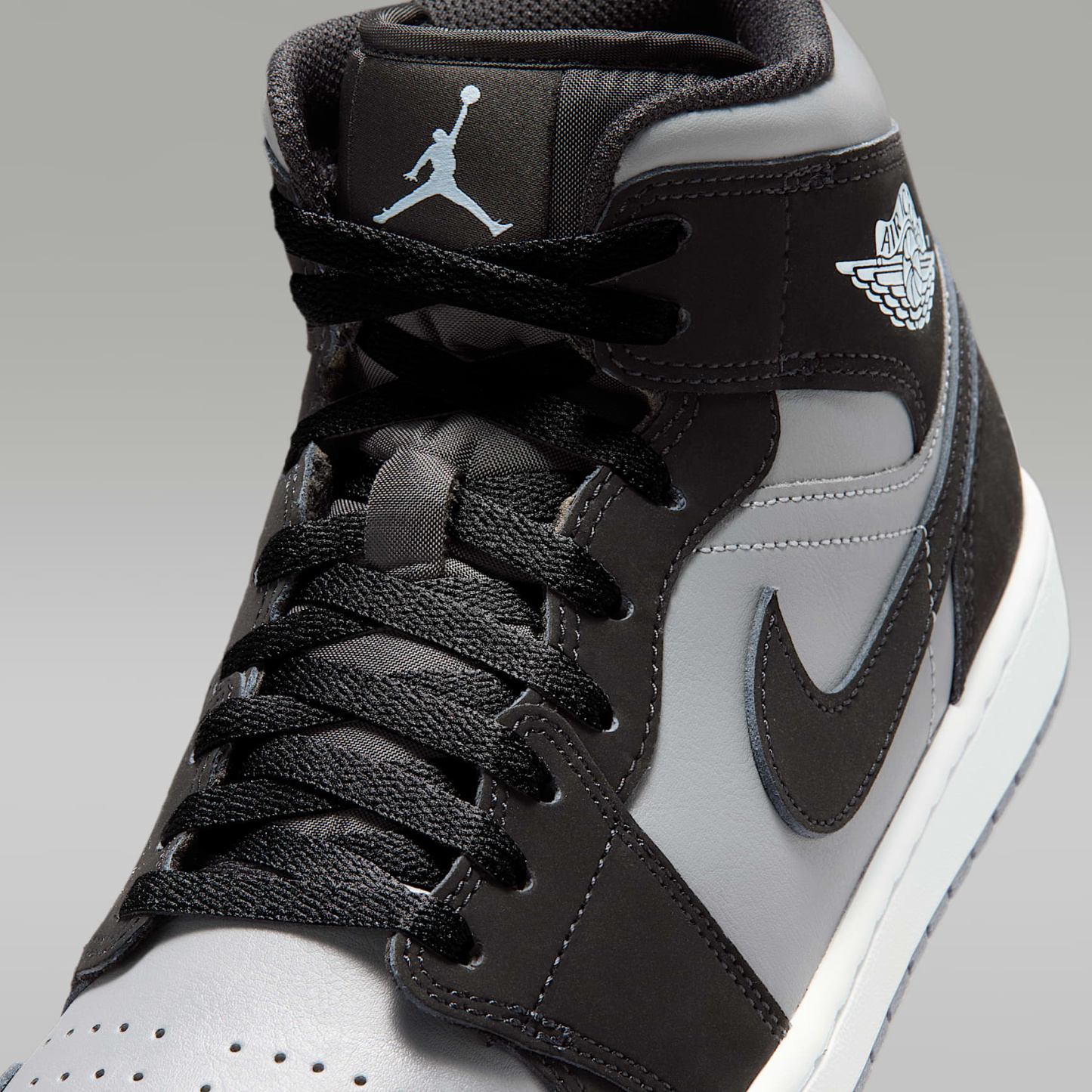 Air Jordan 1 Mid Schuh (Herren) – Schwarz/Cool Grey/Light Armory Blue/Schwarz