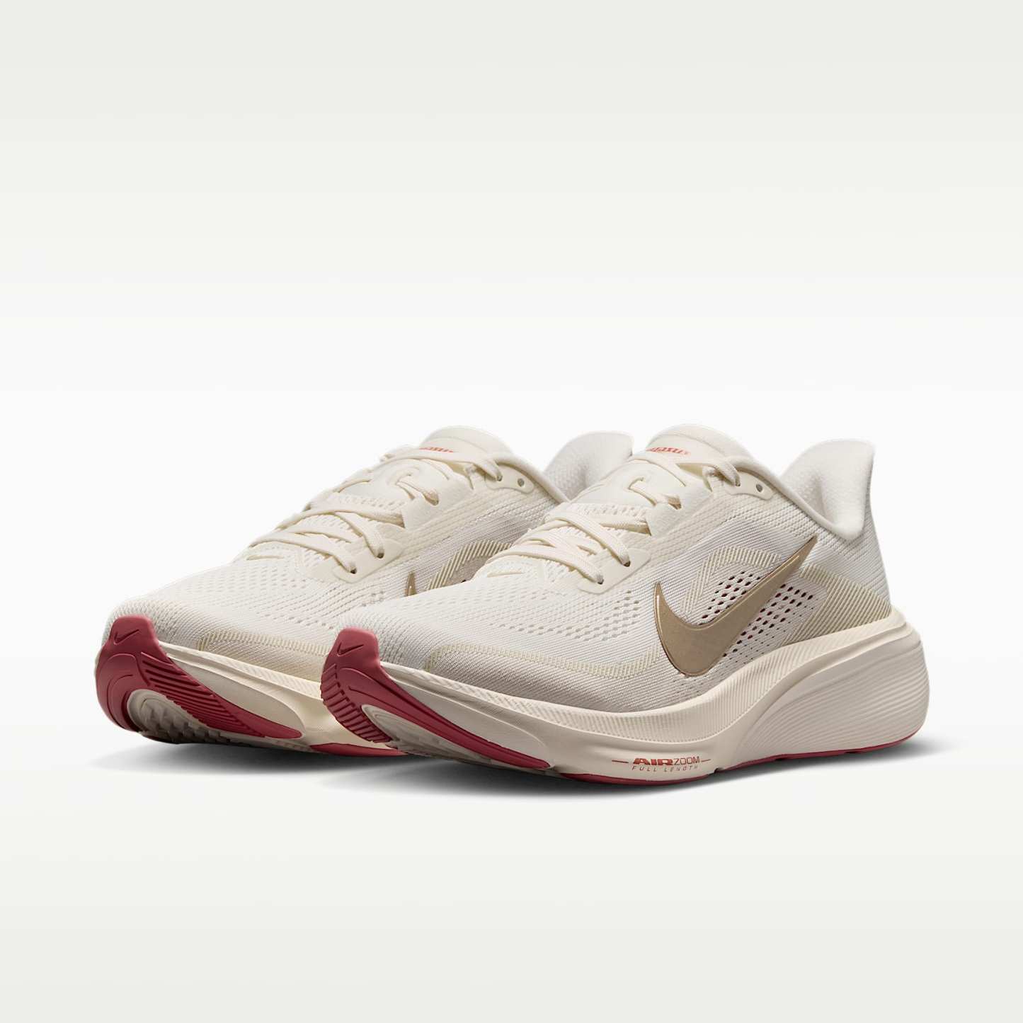 Nike Pegasus 42 Straßenlaufschuh (Damen) – Phantom/Chalk/Sail/Metallic Gold Grain