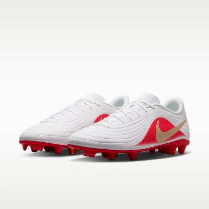 Nike Tiempo Maestro Club Low-Top-Fußballschuh für verschiedene Böden – Weiß/Bright Crimson/Blur