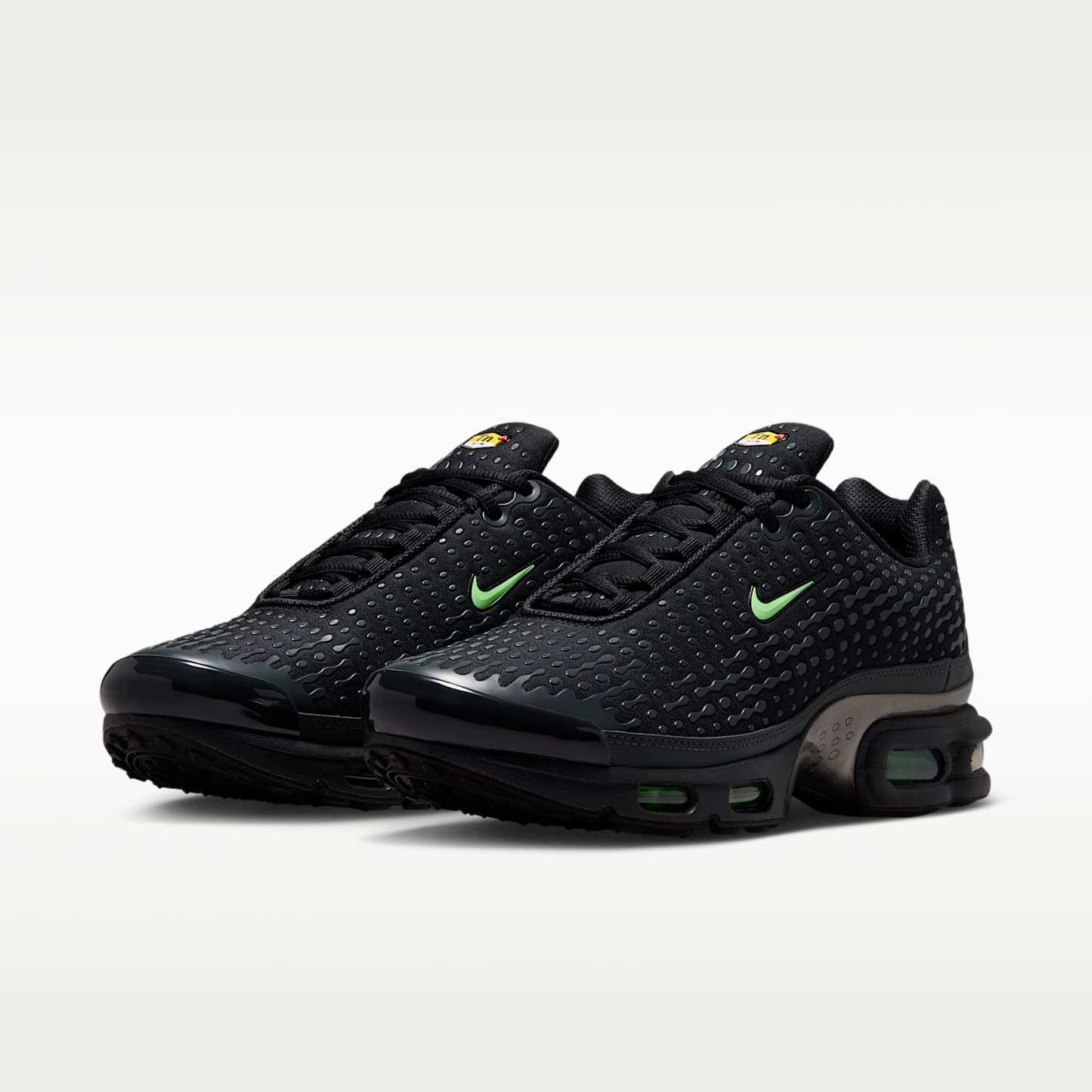 Nike Air Max Plus VII Schuh (Herren) – Schwarz/Dark Smoke Grey/Metallic Pewter/Illusion Green