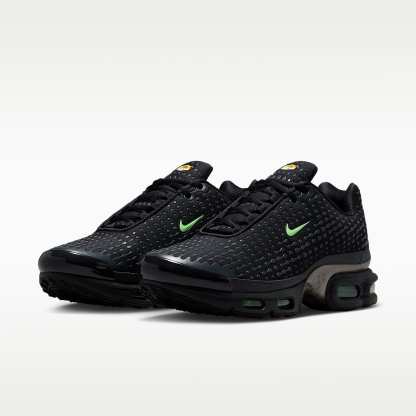 Nike Air Max Plus VII Schuh (Herren) – Schwarz/Dark Smoke Grey/Metallic Pewter/Illusion Green