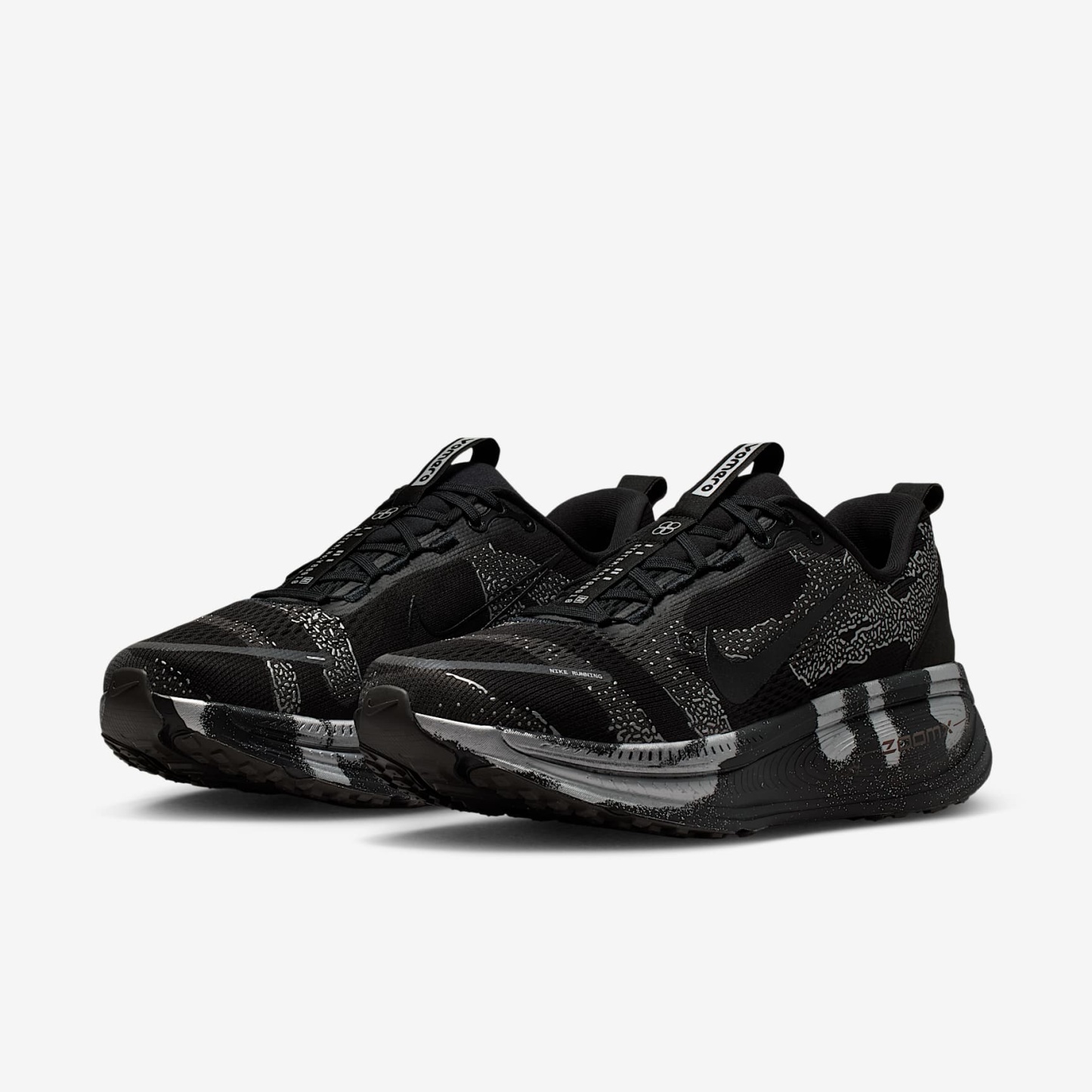 Nike Vomero 18 Straßenlaufschuh (Herren) – Iron Grey/Light Smoke Grey/Schwarz