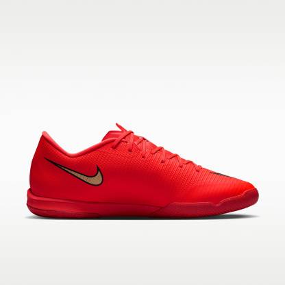 Nike Mercurial Vapor 17 Academy Low-Top-Fußballschuh für Hallen- und Hartplätze – Bright Crimson/Blur