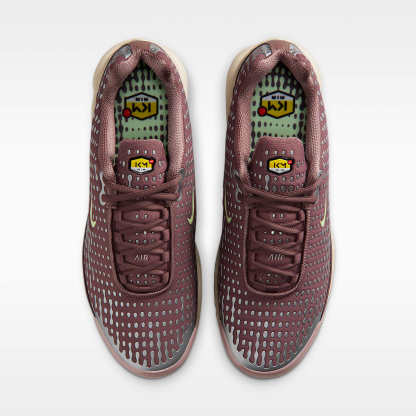 Nike Air Max Plus VII Schuh (Herren) – Plum Eclipse/Metallic Gold Grain/Schwarz/Barely Volt
