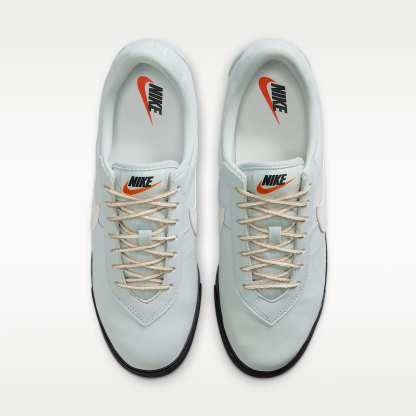 Nike Astrograbber Schuh (Herren) – Light Silver/Phantom/Schwarz/Sail