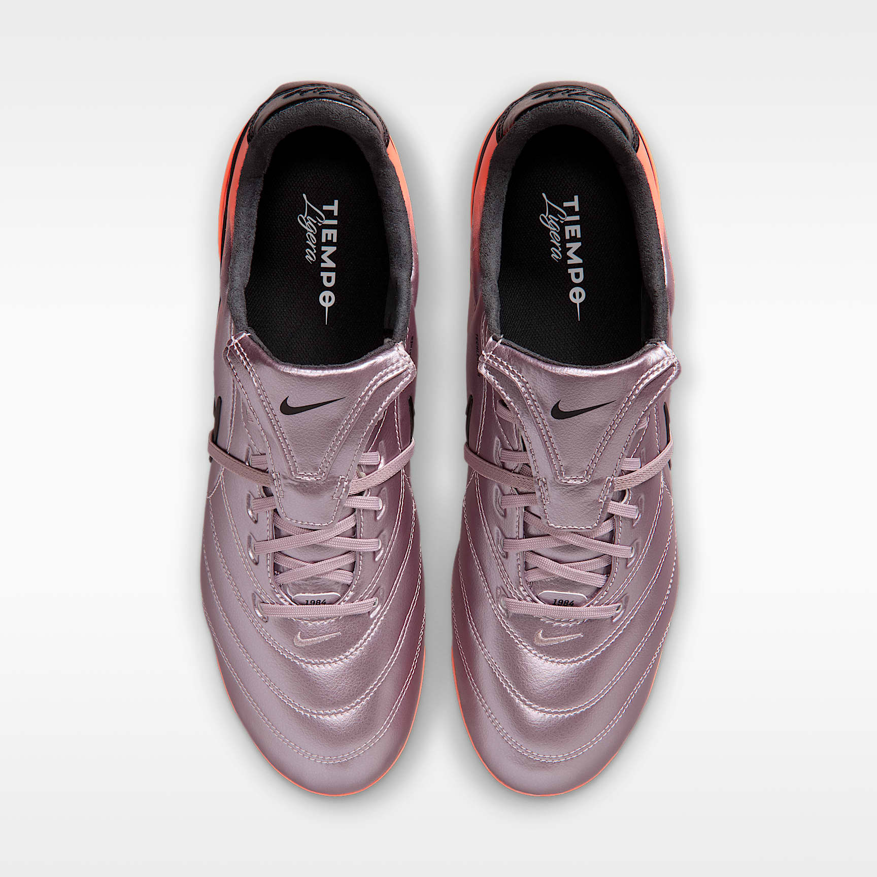 Nike Tiempo Ligera Pro Low-Top-Fußballschuh für normalen Rasen – Bleached Lilac/Total Orange/Schwarz