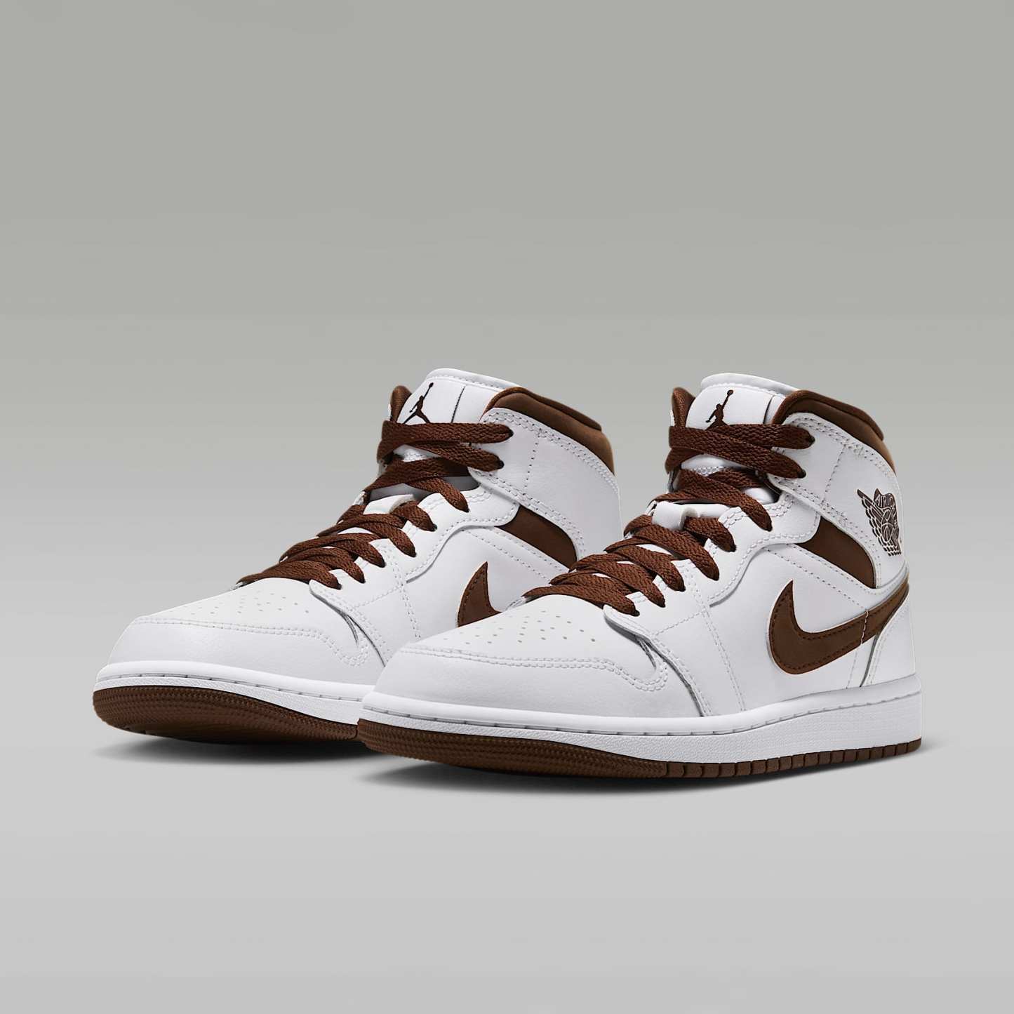 Air Jordan 1 Mid Schuh (Damen) – Weiß/Cacao Wow/Cacao Wow