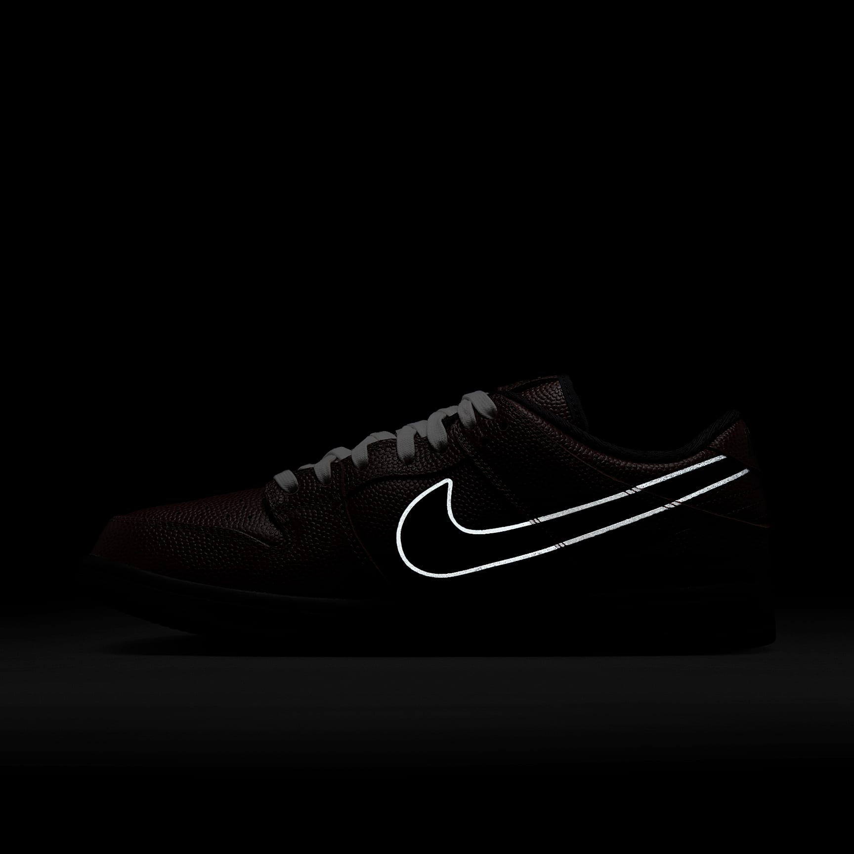 Nike SB Dunk Low Pro Skateboardschuh – Dark Pony/Silber/Weiß/Schwarz