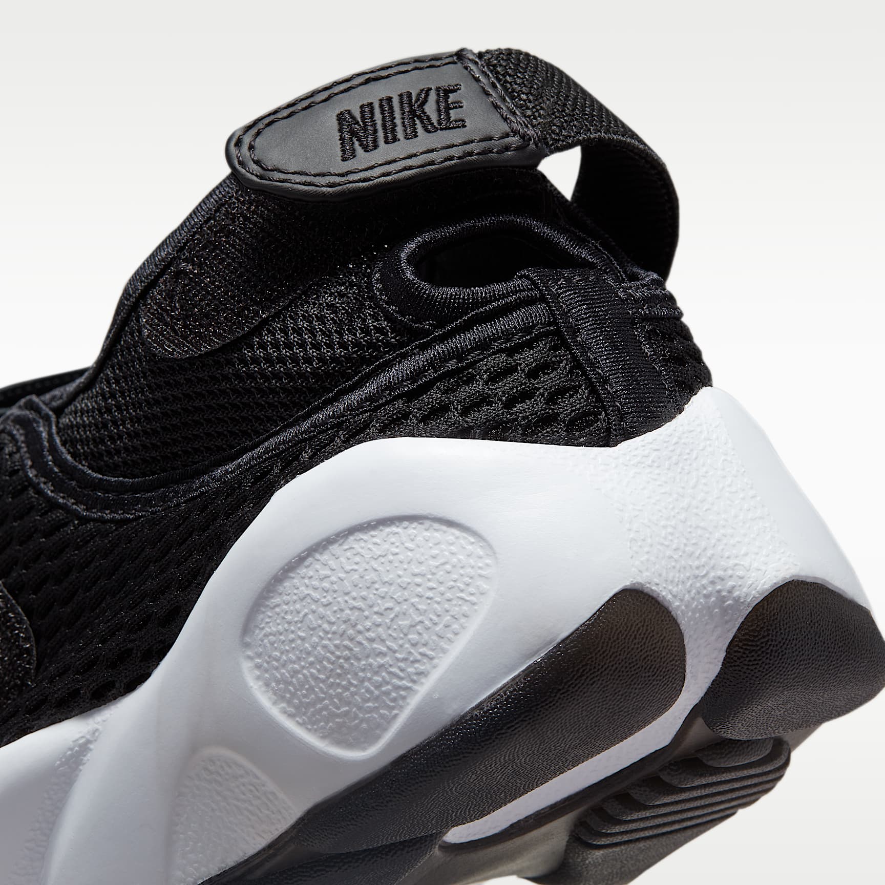 Nike Air Rift Breathe Damenschuh – Schwarz/Weiß/Cool Grey