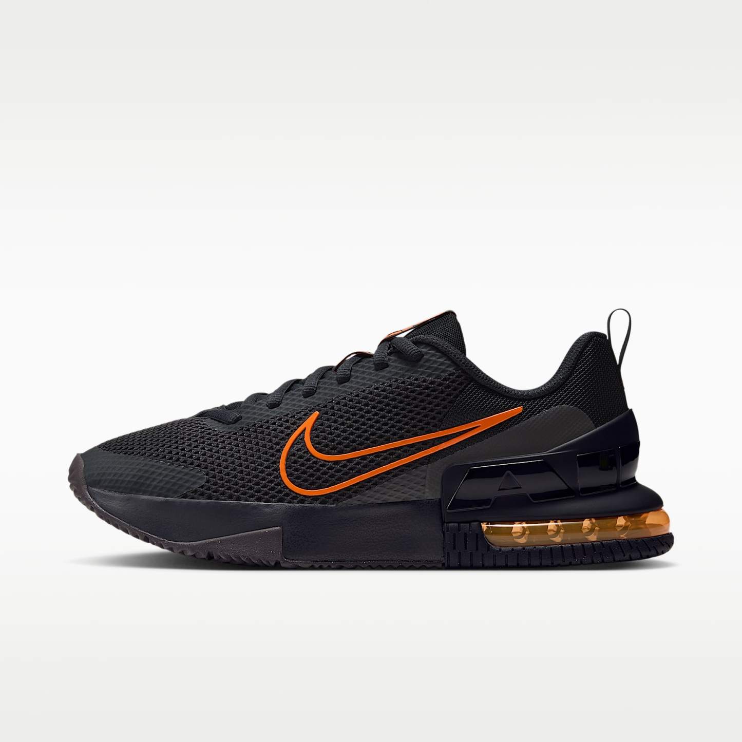 Nike Air Max Alpha Trainer 6 Workout-Schuh (Herren) – Off Noir/Medium Ash/Cream II/Total Orange