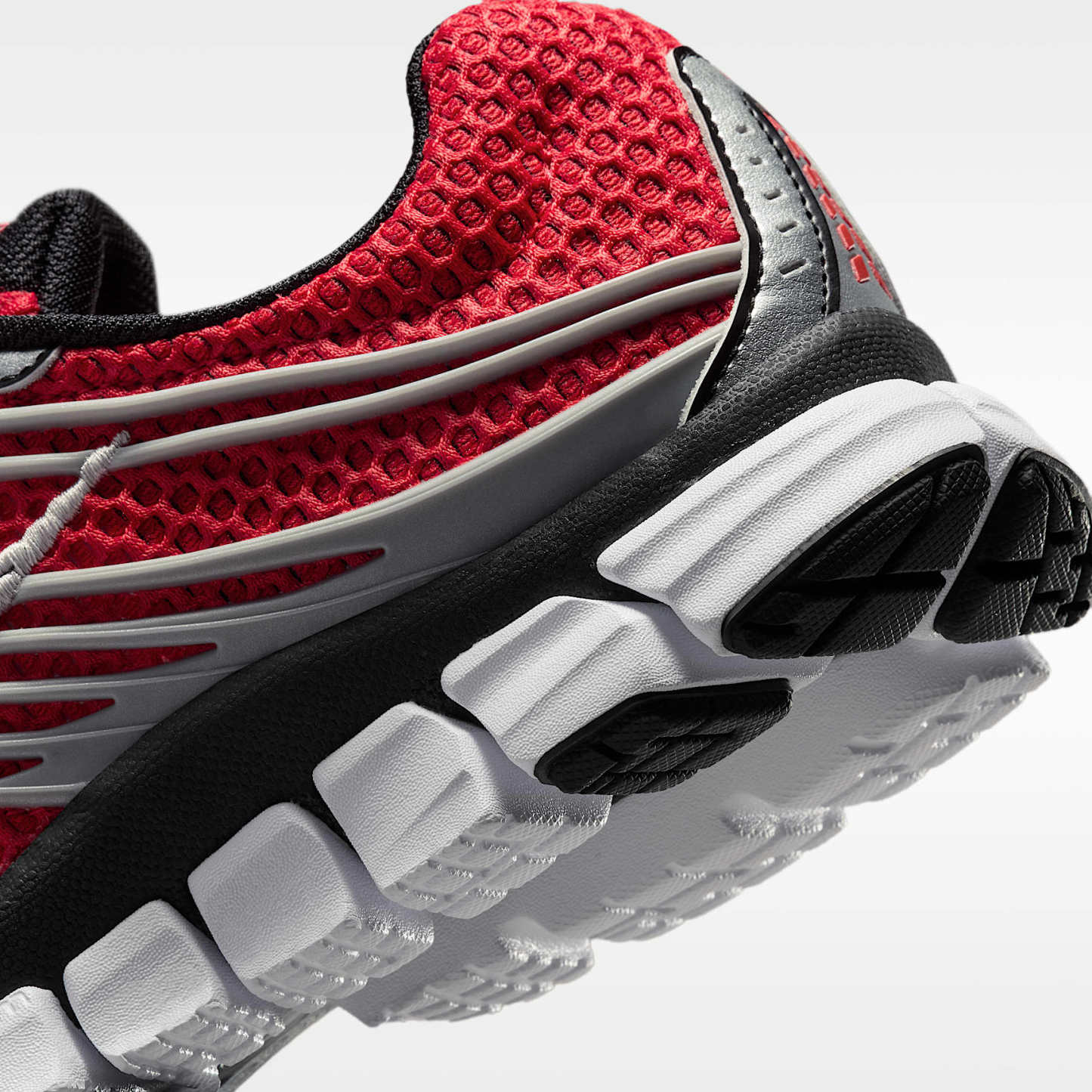 Nike Zoom Skylon 11 Damenschuh – University Red/Metallic Silver/Weiß/Schwarz