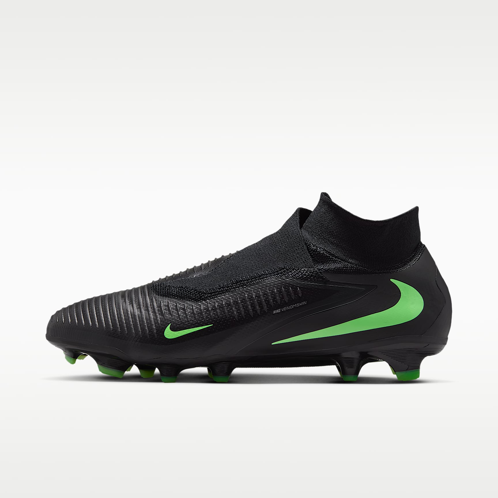 Nike Phantom 6 High Pro Fußballschuh für normalen Rasen – Schwarz/Schwarz/Illusion Green