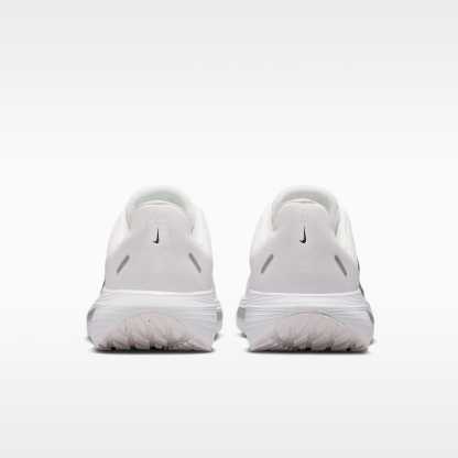 Nike Quest 7 Straßenlaufschuhe (Damen) – Summit White/Weiß/Metallic Silver/Schwarz