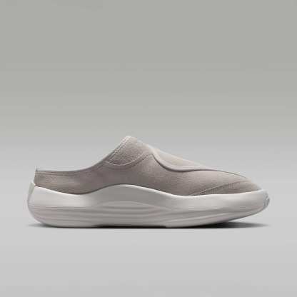 Jordan Future Mules (Herren) – Light Iron Ore/Swan/Legend Medium Brown