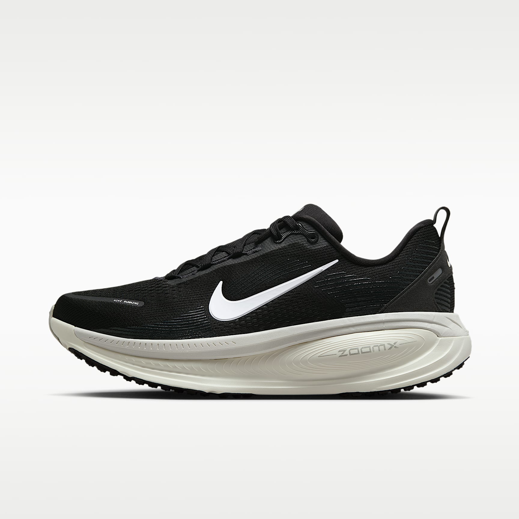 Nike Vomero 18 Straßenlaufschuh (Herren) – Schwarz/Coconut Milk/Light Iron Ore/Summit White