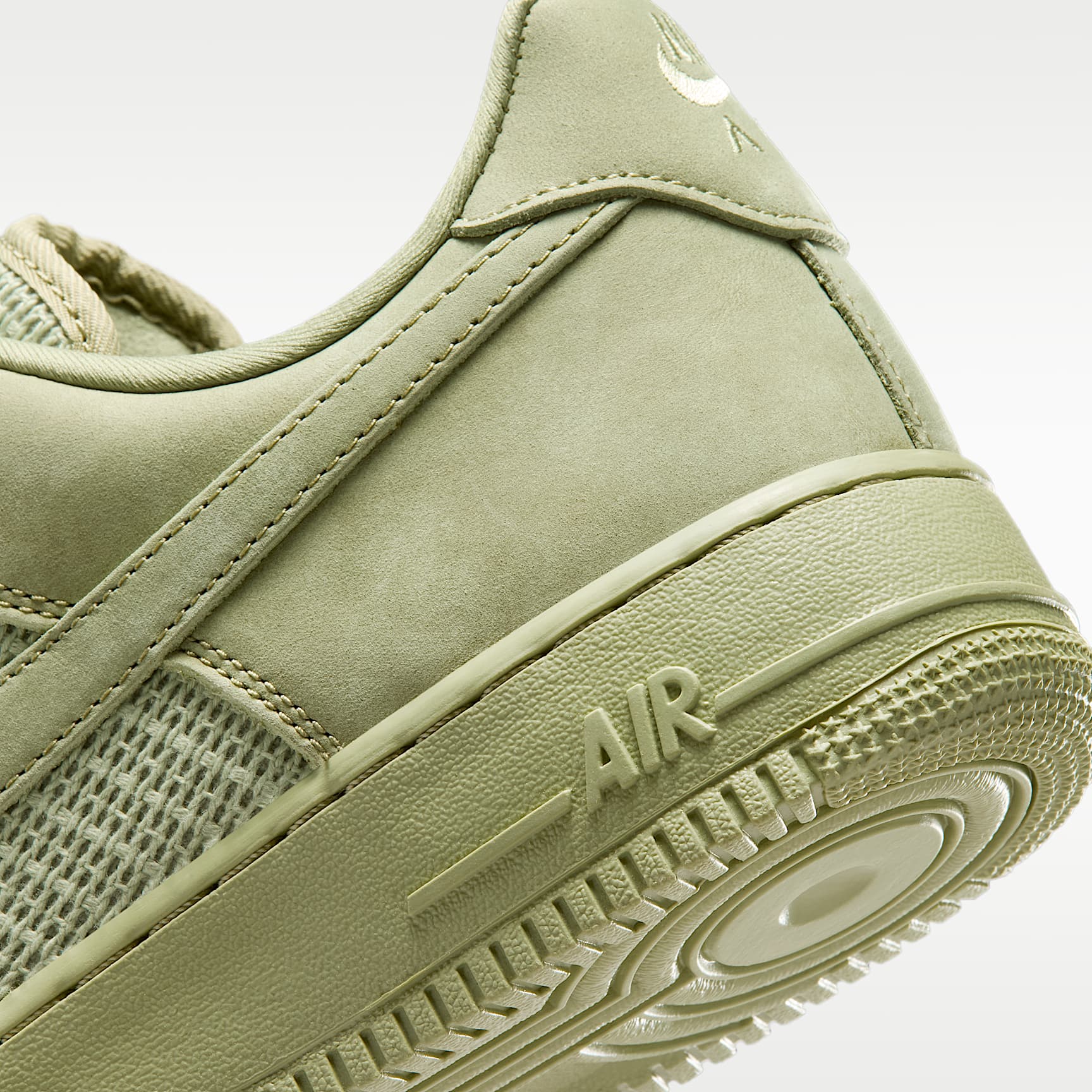Nike Air Force 1 '07 LV8 Schuh (Herren) – Dusty Olive/Celadon/Dusty Olive