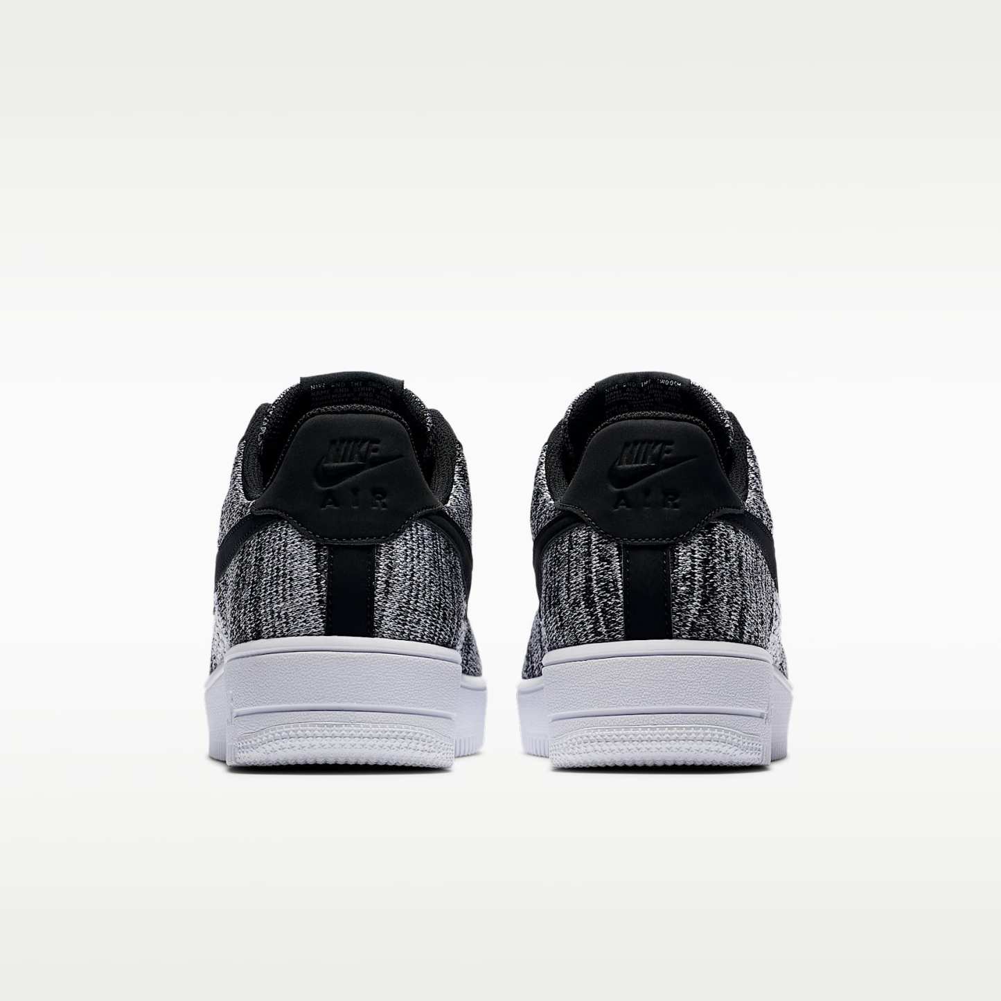 Nike Air Force 1 Flyknit 2.0 Schuh – Schwarz/Schwarz/Weiß/Pure Platinum
