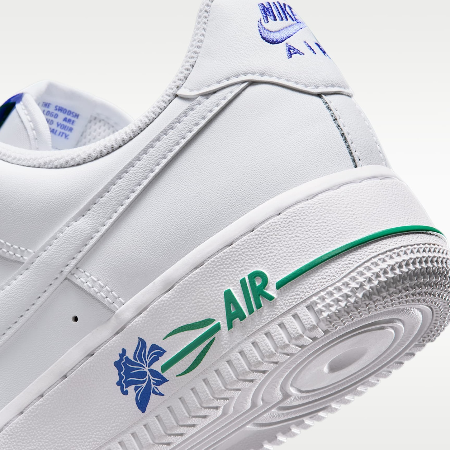 Nike Air Force 1 '07 SE Damenschuh – Weiß/Persian Violet/Stadium Green/Weiß