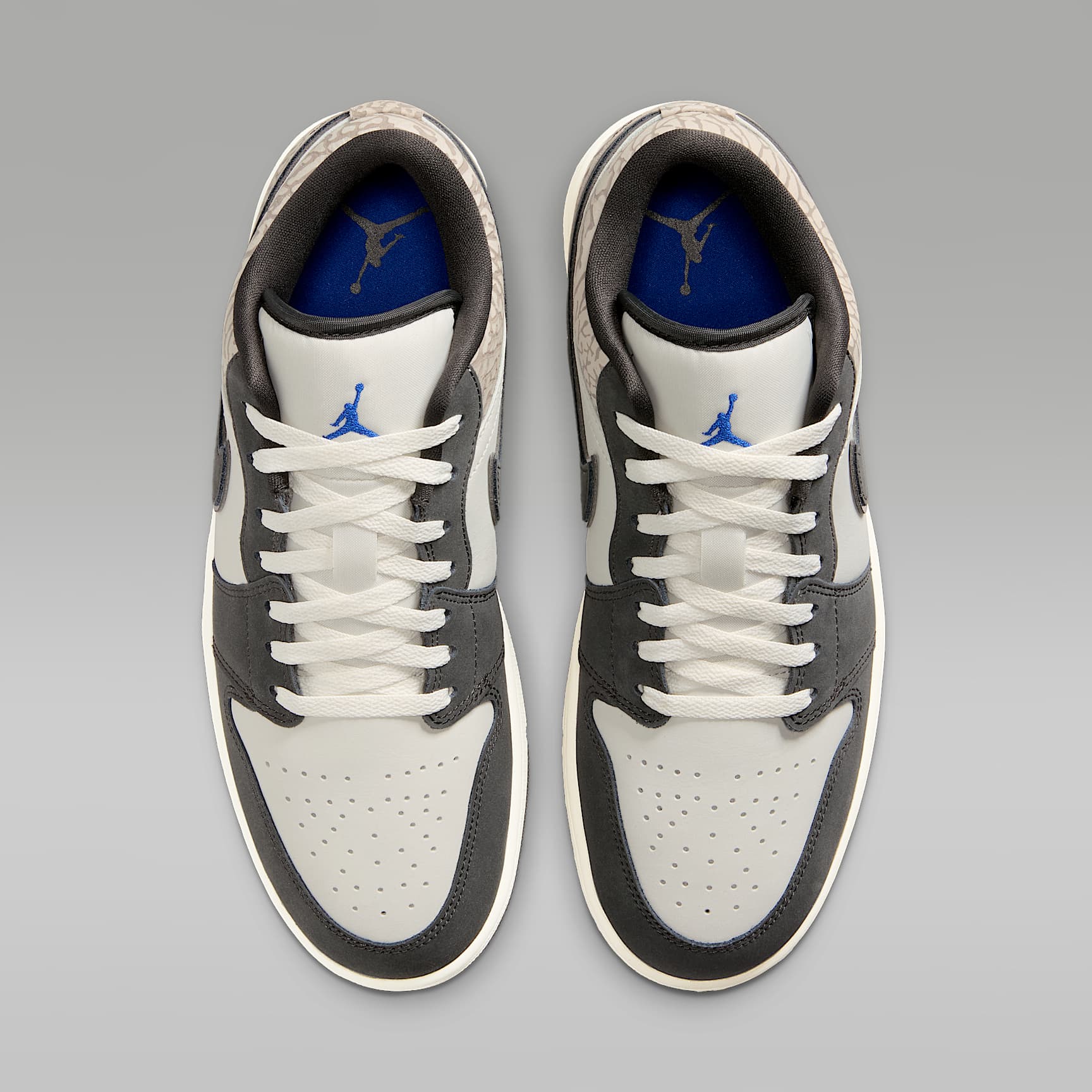 Air Jordan 1 Low SE Herrenschuh – Sail/Deep Pewter/Gamma Grey/Game Royal