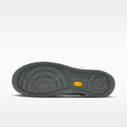 Nike Air Force 1 ’07 LX Vibram Herrenschuhe – Summit White/Light Bone/Speed Yellow/Smoke Grey