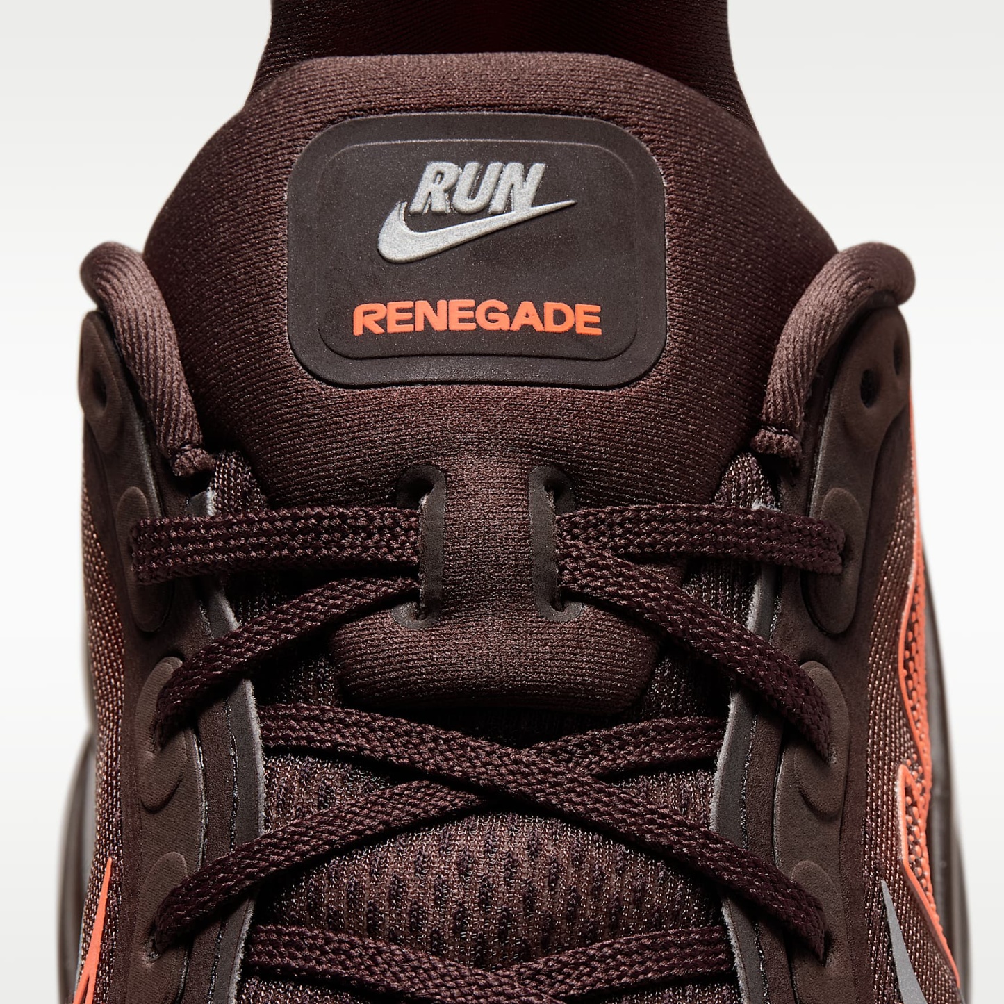Nike Vomero Premium x Renegade Straßenlaufschuhe (Herren) – Brown Basalt/Total Orange/Bronze Eclipse/Hyper Crimson