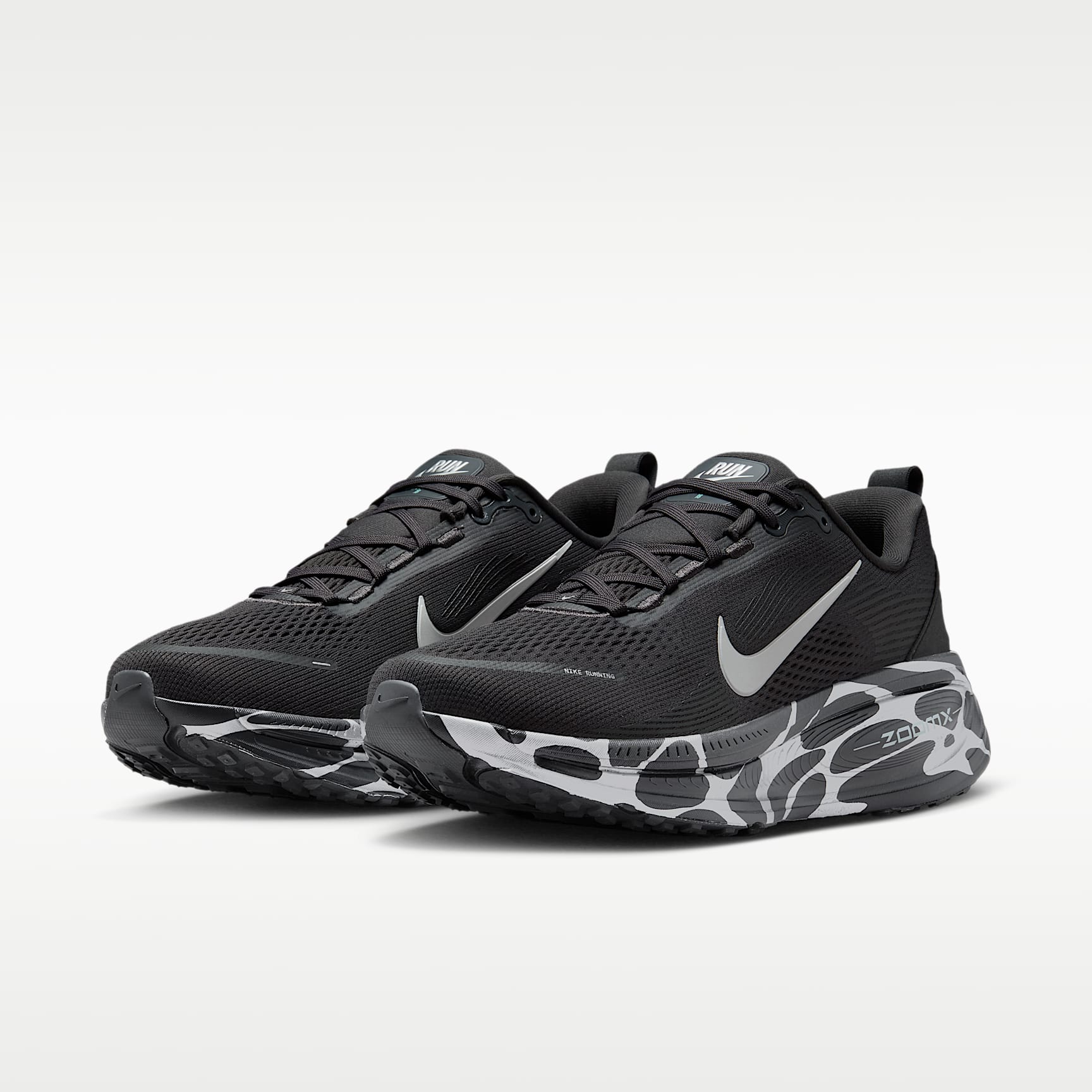 Nike Vomero 18 Straßenlaufschuh (Herren) – Anthracite/Cannon/Metallic Silver/Reflect Silver