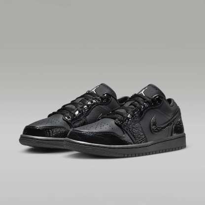 Air Jordan 1 Low SE Damenschuh – Schwarz/Weiß/Metallic Silver/Schwarz