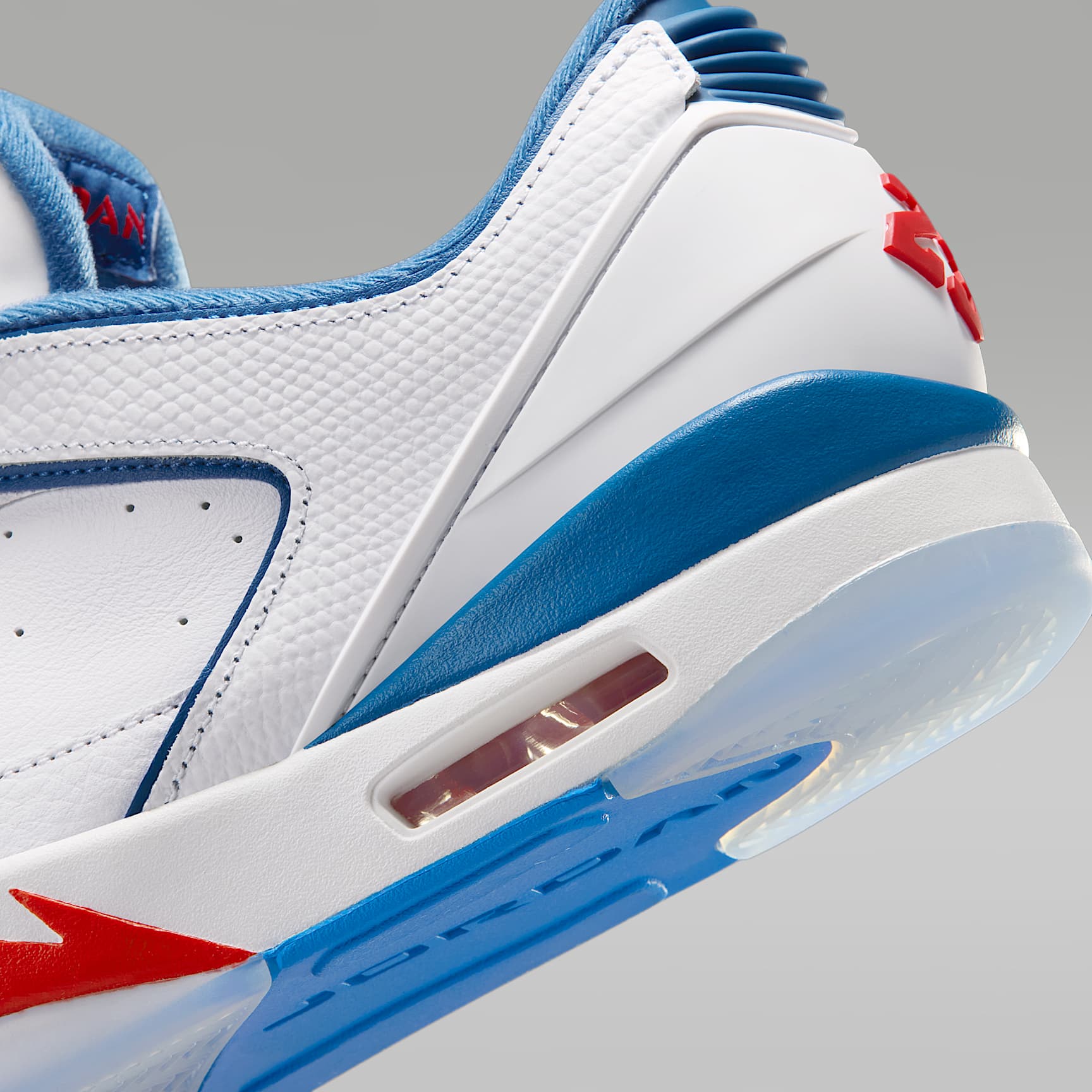 Jordan Sixty Plus Low Herrenschuh – Weiß/True Blue/Varsity Red