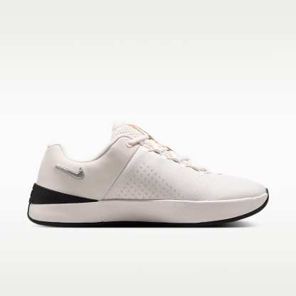 Nike MC Trainer 4 Trainingsschuh (Damen) – Phantom/Schwarz/Metallic Silver