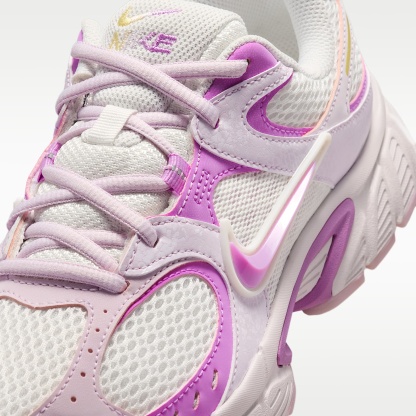 Nike V5 RNR Schuh (Damen) – Summit White/Bleached Lilac/Soft Yellow/Light Magenta