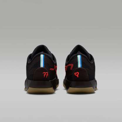 Luka 77 Basketballschuh – Schwarz/Fauna Brown/Gum Light Brown/Infrared 23