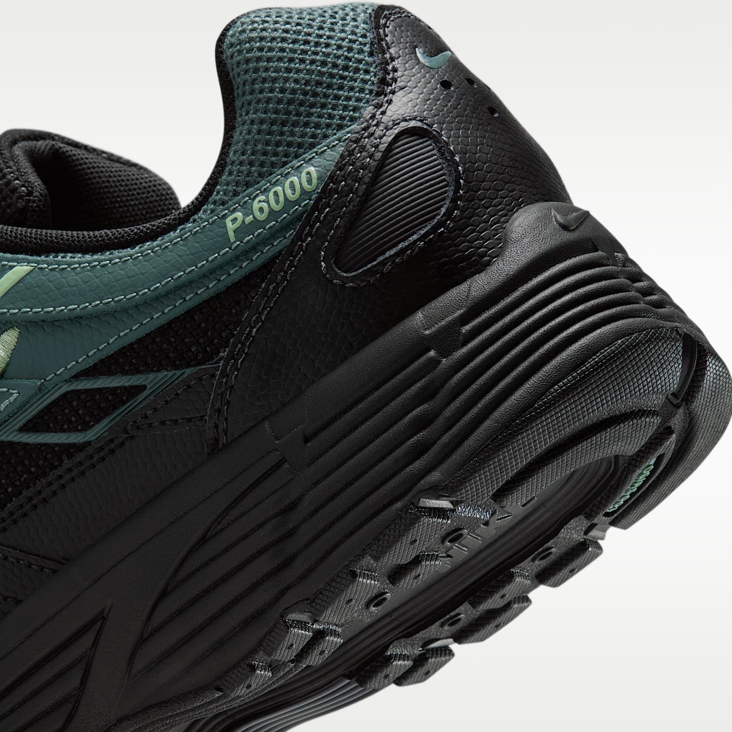 Nike P-6000 Schuh (Herren) – Schwarz/Mineral Slate/Steam/Schwarz