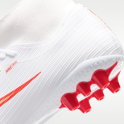 Nike Mercurial Superfly 11 Academy High-Top-Fußballschuh für Kunstrasen – Weiß/Bright Crimson/Blur