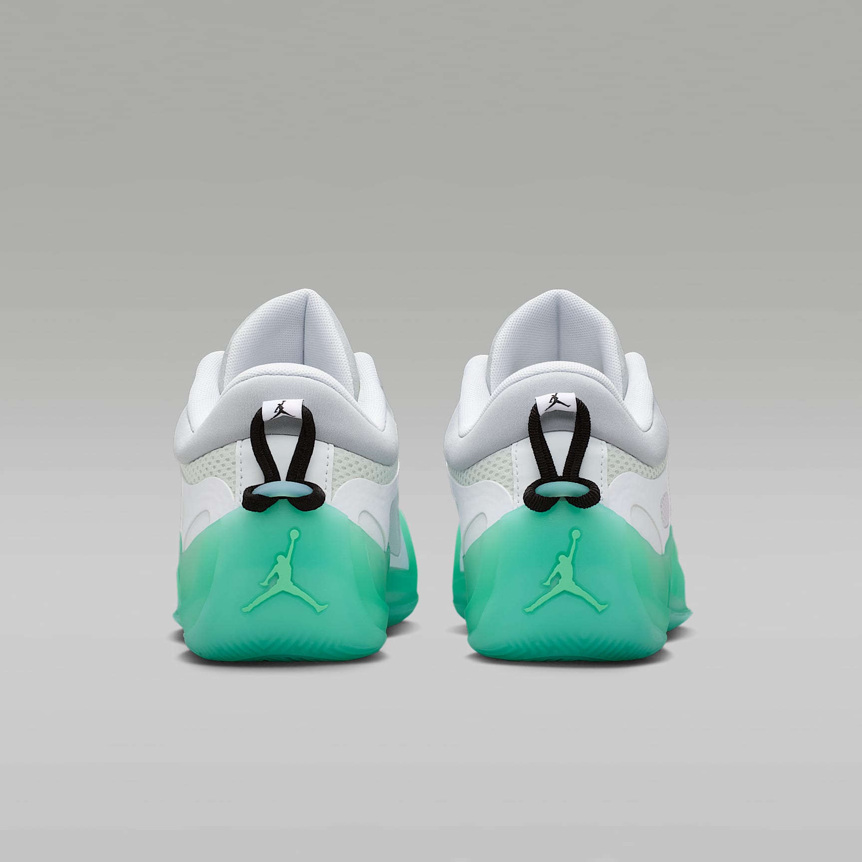 Jordan Heir Series 2 "Seafoam" Basketballschuh – Weiß/Metallic Silver/Pink Blast/Light Pumice
