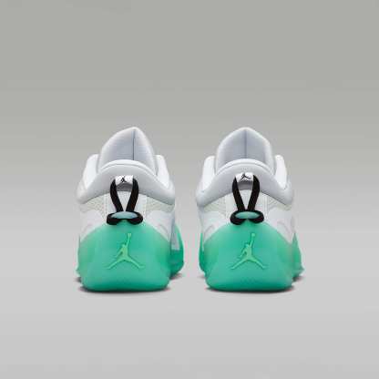 Jordan Heir Series 2 "Seafoam" Basketballschuh – Weiß/Metallic Silver/Pink Blast/Light Pumice