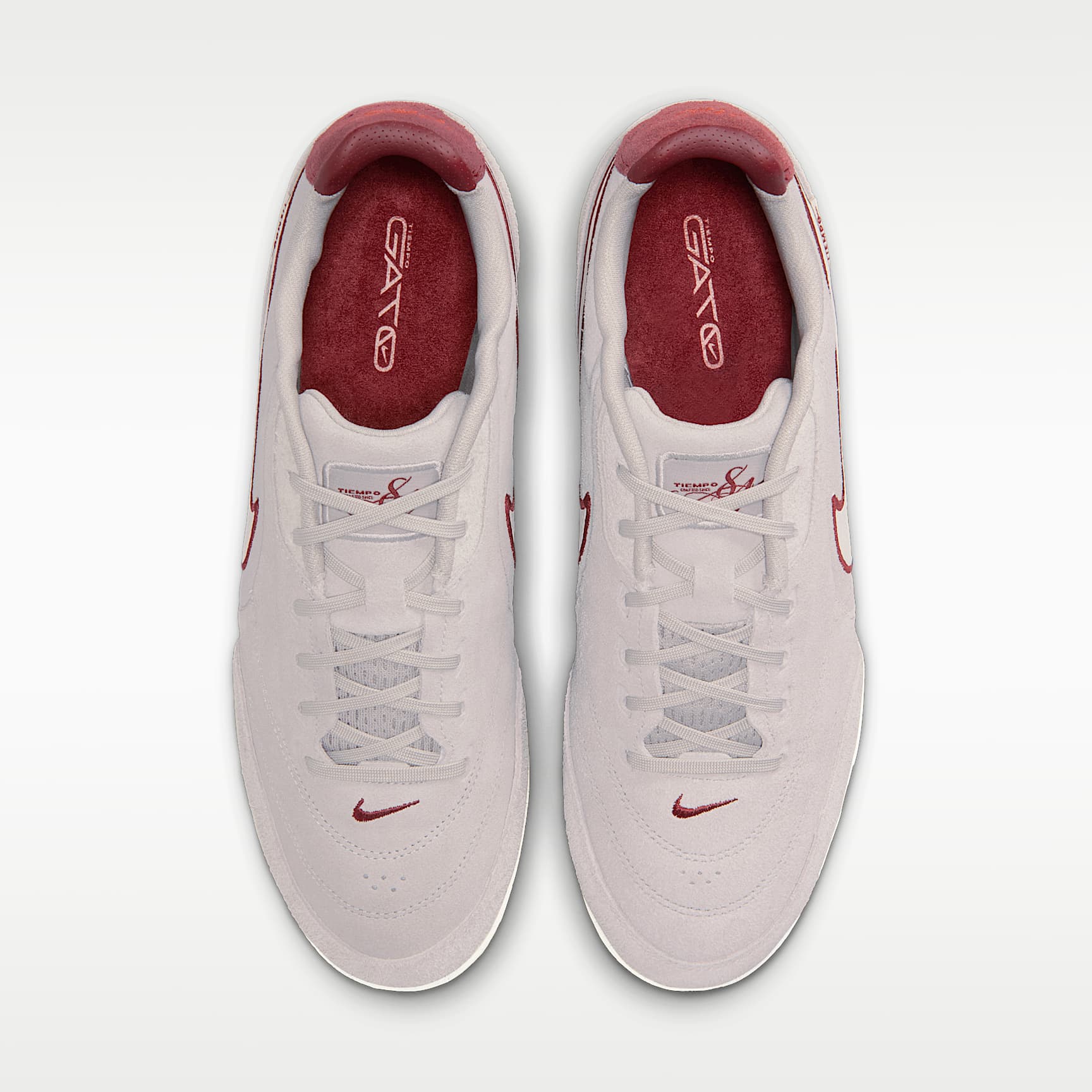 Nike Tiempo Streetgato PRM Low-Top-Fußballschuh für Hallen- und Hartplätze – Moon Particle/Team Red/Chalk