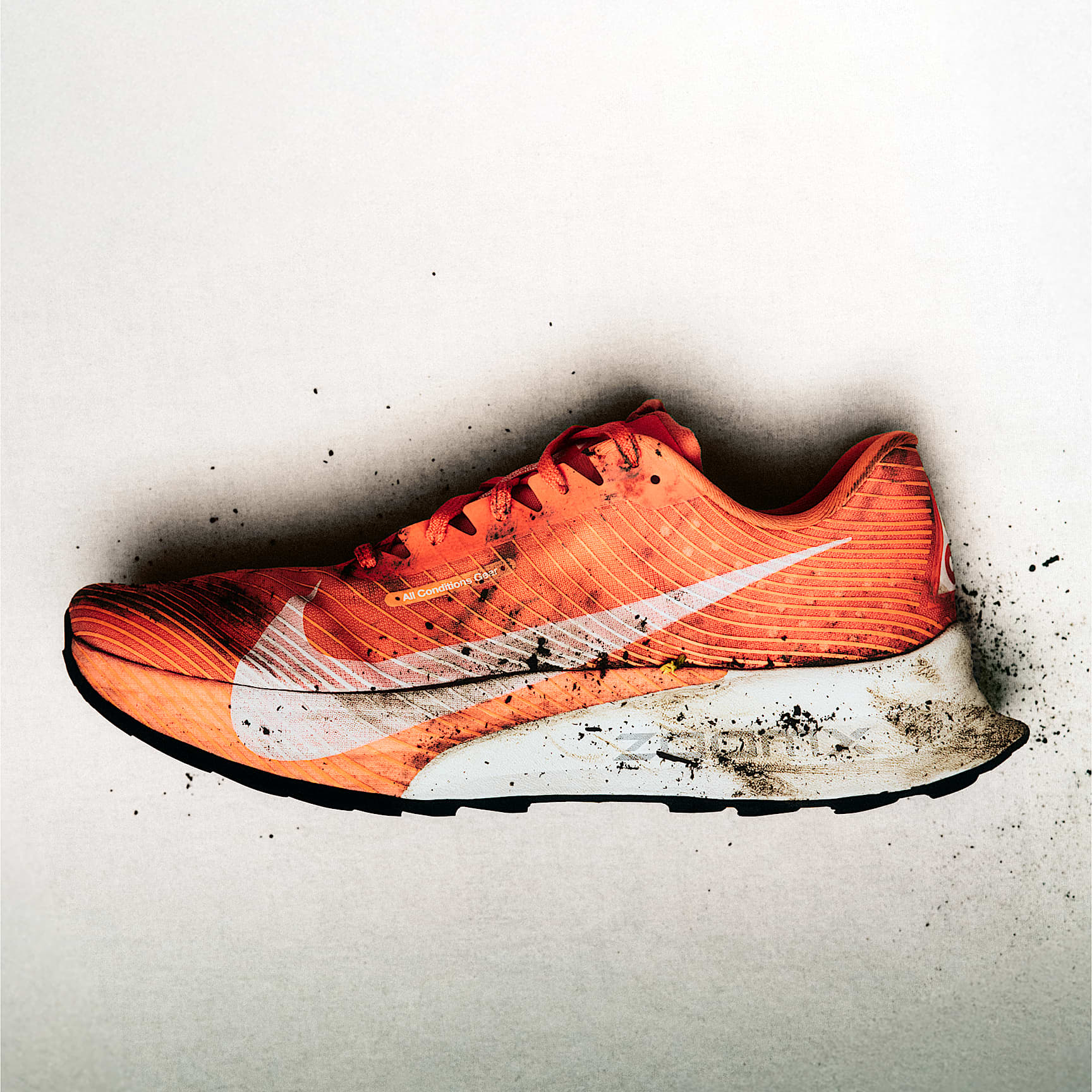 Nike ACG Ultrafly Traillaufschuhe für Wettkämpfe – Hyper Crimson/Total Orange/Vivid Purple/Weiß