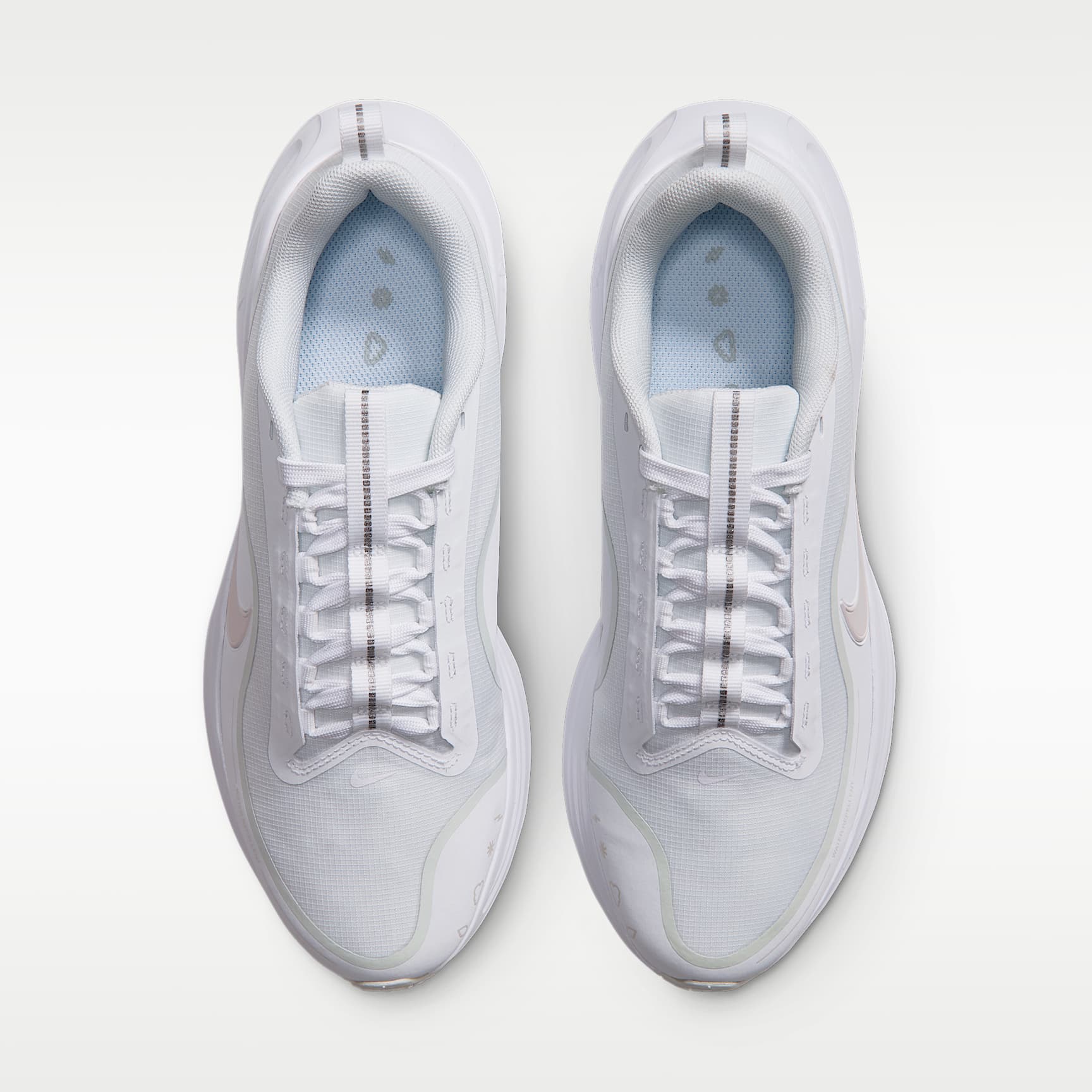 Nike Revolution 8 Utility Straßenlaufschuh (Damen) – Weiß/Off White/Schwarz/Platinum Tint