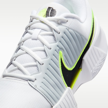 Nike GP Challenge Pro Herren-Tennisschuh für Hartplätze – Weiß/Pure Platinum/Volt/Schwarz
