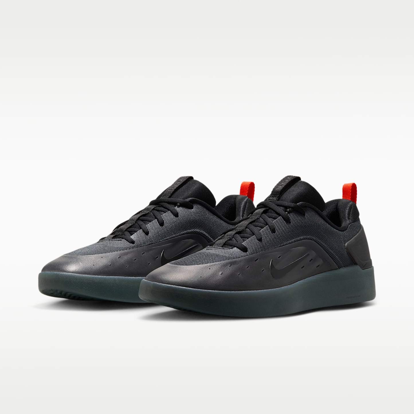 Nike SB Zoom Nyjah 4 Skateboardschuh – Cool Grey/Wolf Grey/Cool Grey/Weiß