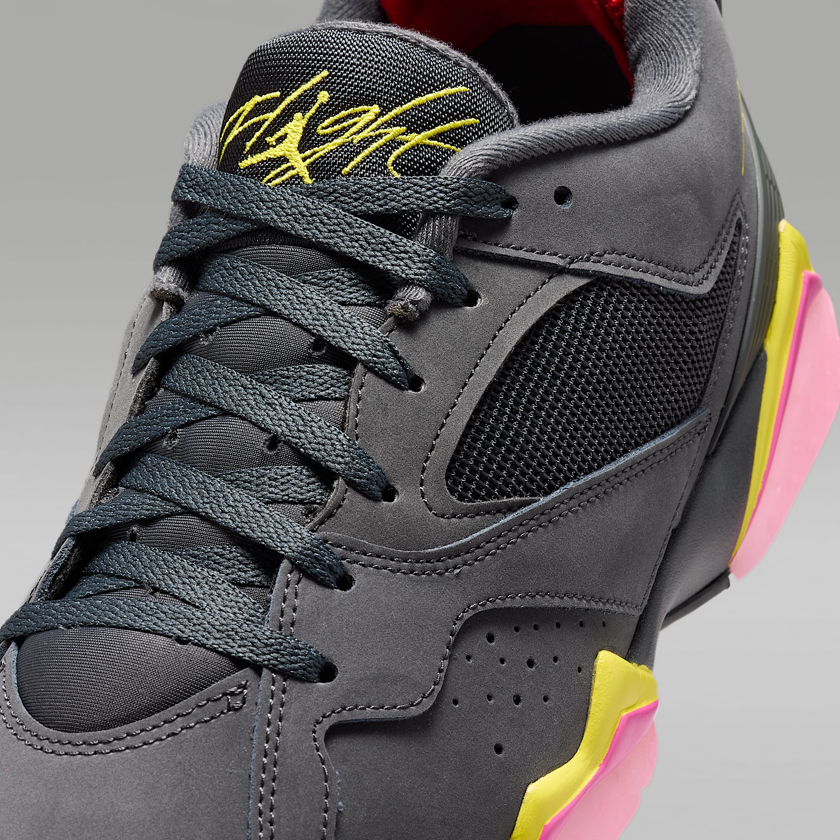 Air Jordan MVP 92 Schuh (Herren) – Anthracite/Fire Pink/Light Arctic Pink/Opti Yellow