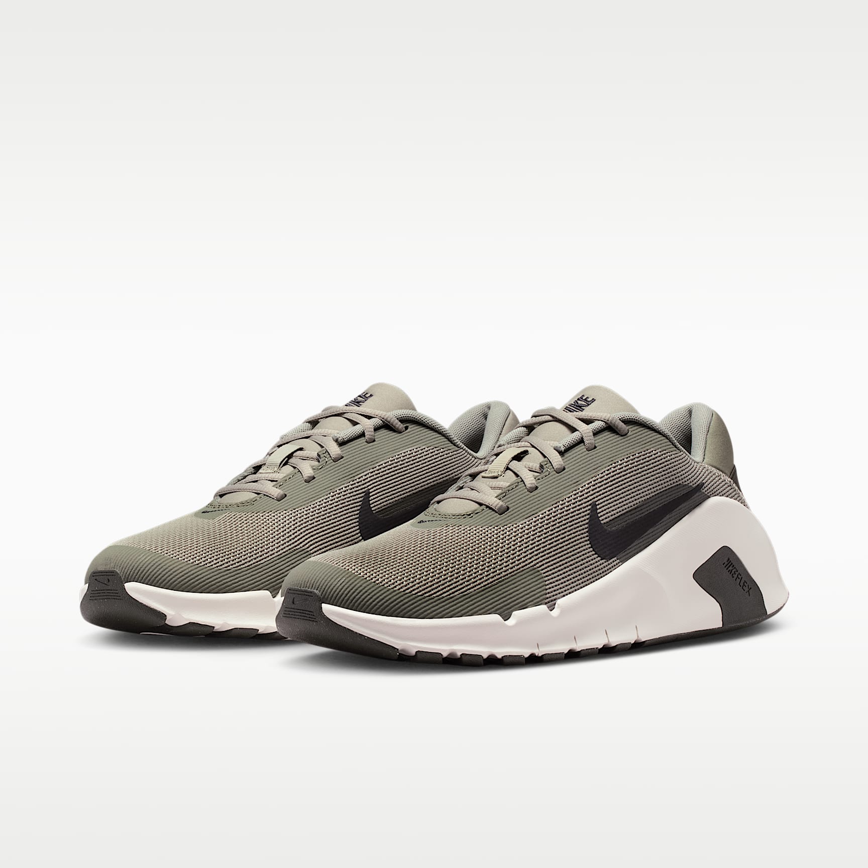 Nike Flex Train Workout-Schuh (Herren) – Light Army/Sequoia/Phantom/Schwarz