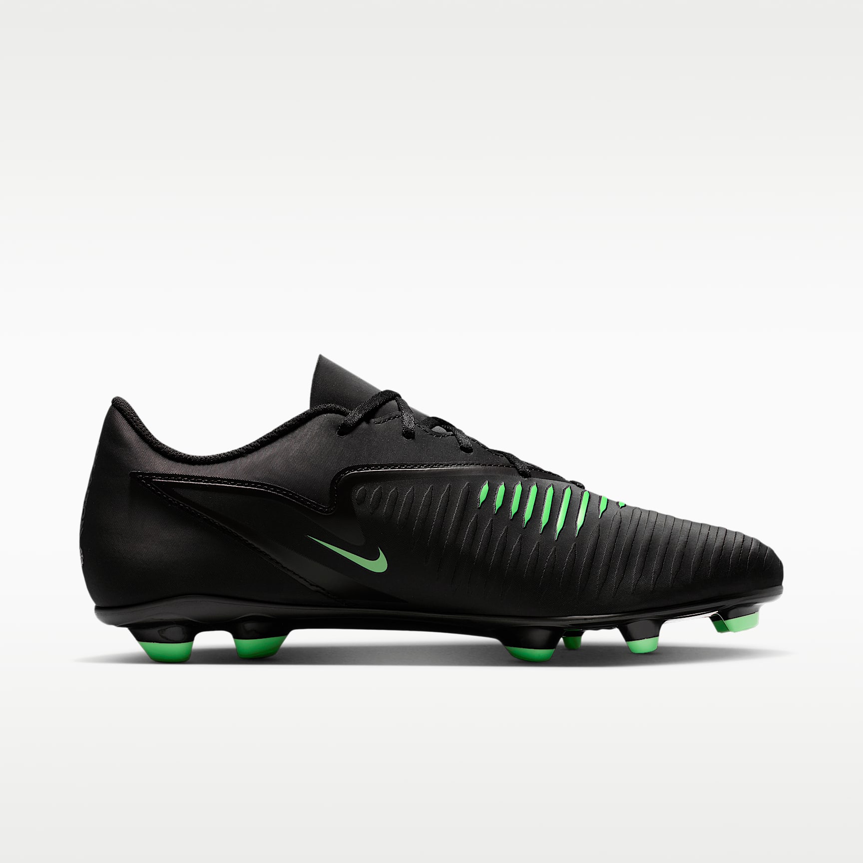 Nike Phantom 6 Low Club Fußballschuh für verschiedene Böden – Schwarz/Schwarz/Illusion Green